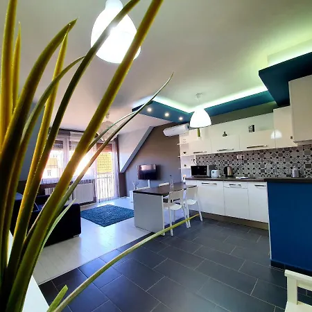 Intro Apartman Sarvar Exterior photo